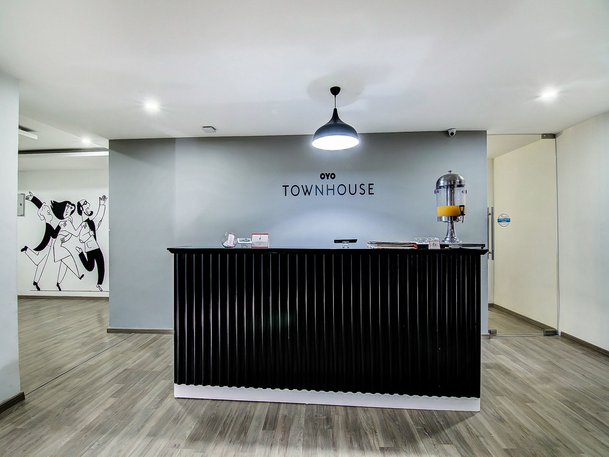 היידראבד Oyo Townhouse 034 -Halcyon Hitech City Road מראה חיצוני תמונה