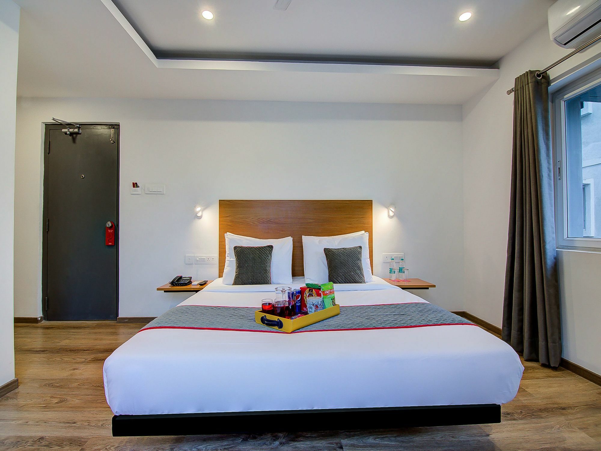 היידראבד Oyo Townhouse 034 -Halcyon Hitech City Road מראה חיצוני תמונה