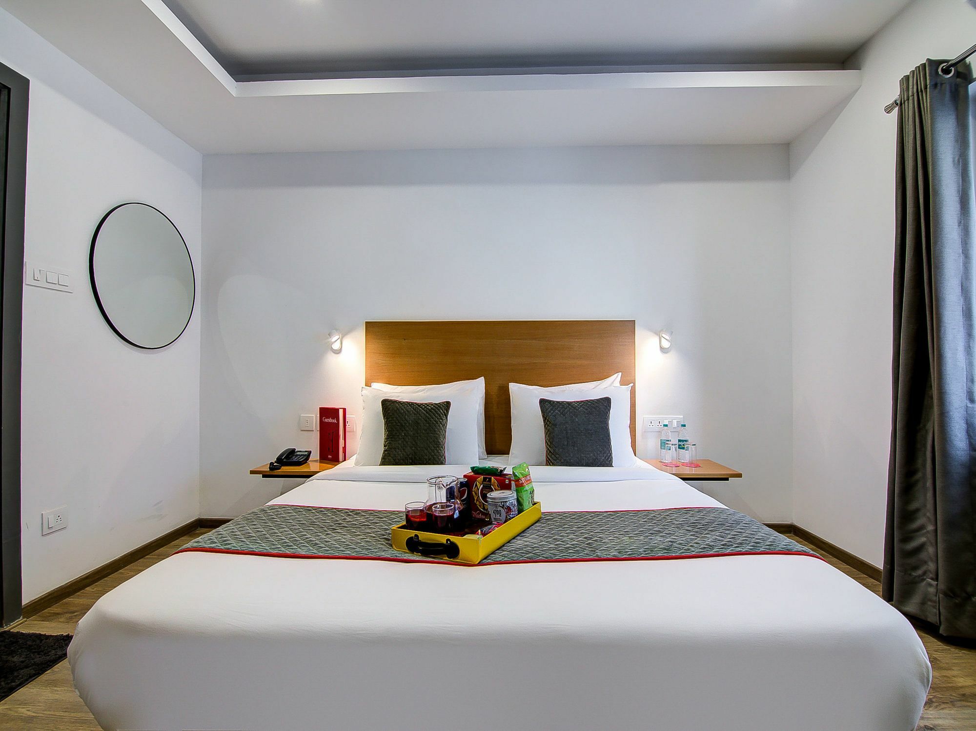 היידראבד Oyo Townhouse 034 -Halcyon Hitech City Road מראה חיצוני תמונה