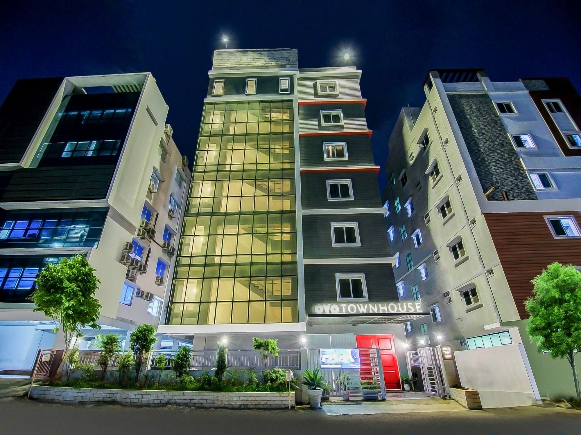 היידראבד Oyo Townhouse 034 -Halcyon Hitech City Road מראה חיצוני תמונה
